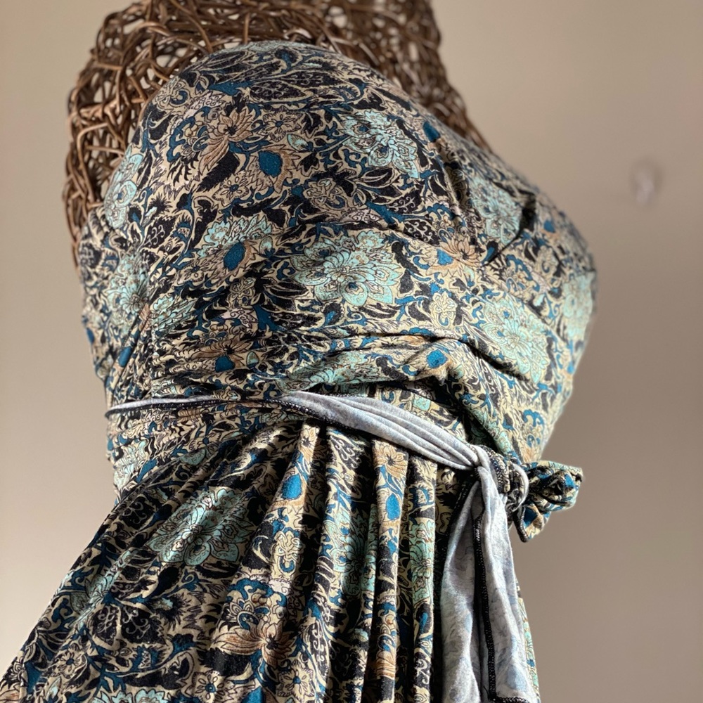 Sleeveless Paisley Maxi Dress